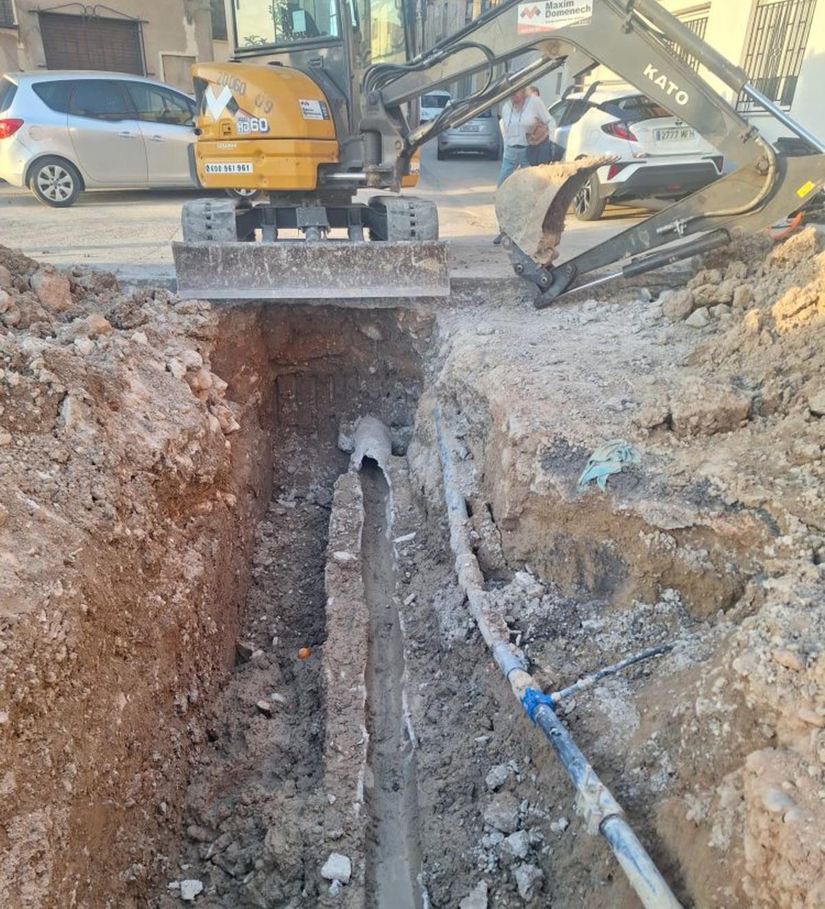 Los trabajos ya han comenzado en la calle.