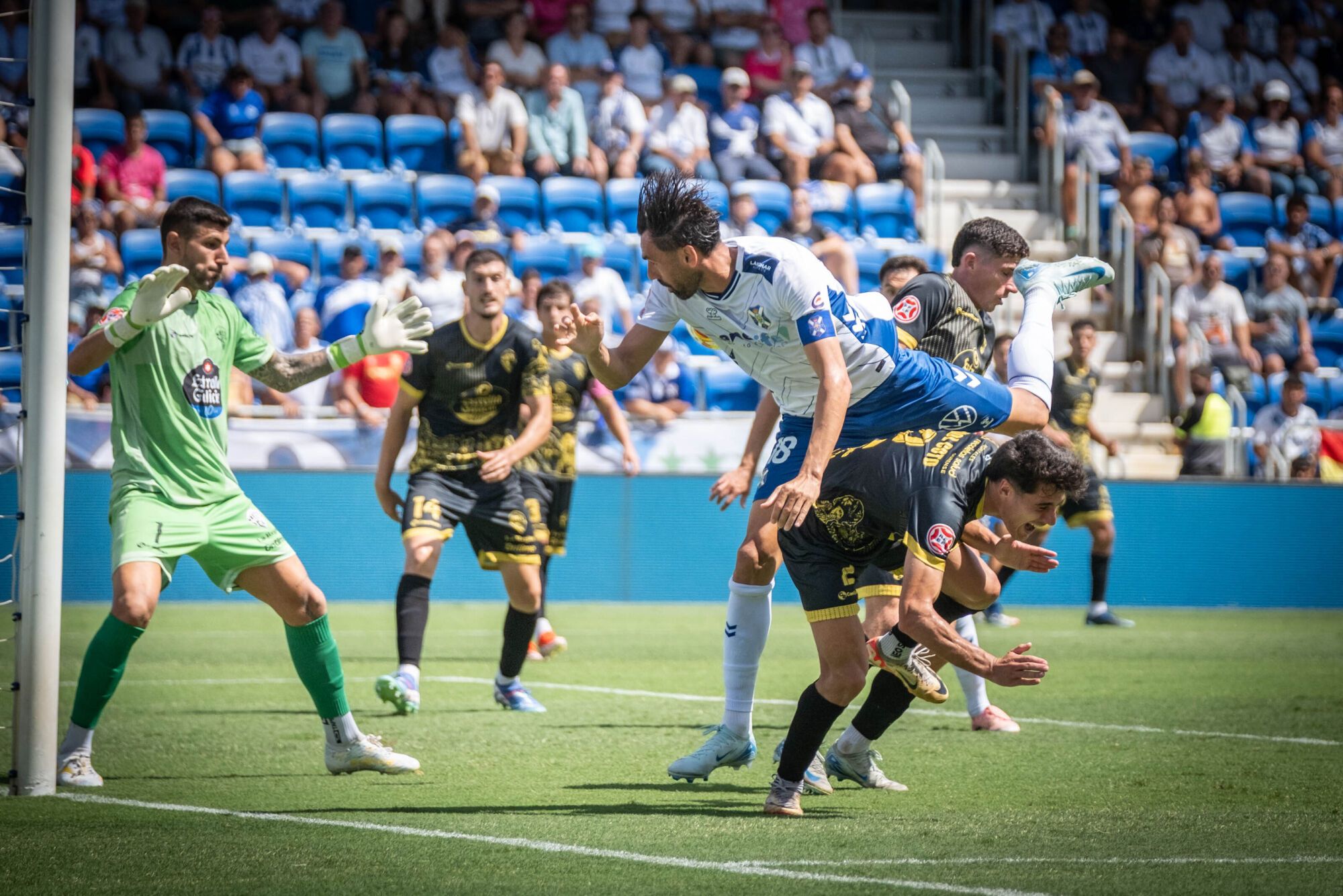El partido CD Tenerife-Ourense CF, en imágenes (3-0)