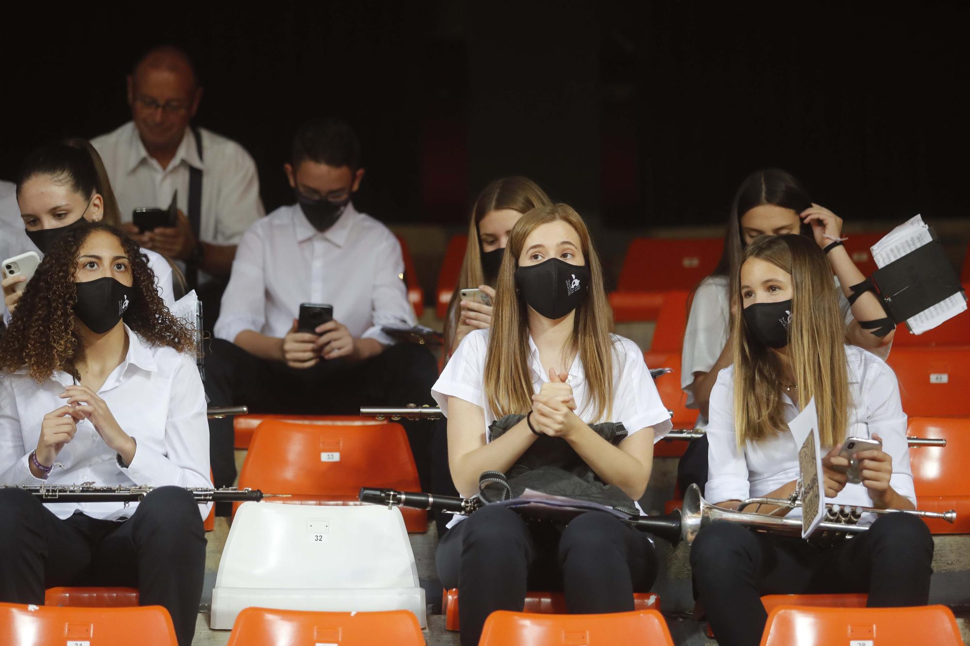 La Sociedad Musical de Llosa de Ranes en Mestalla