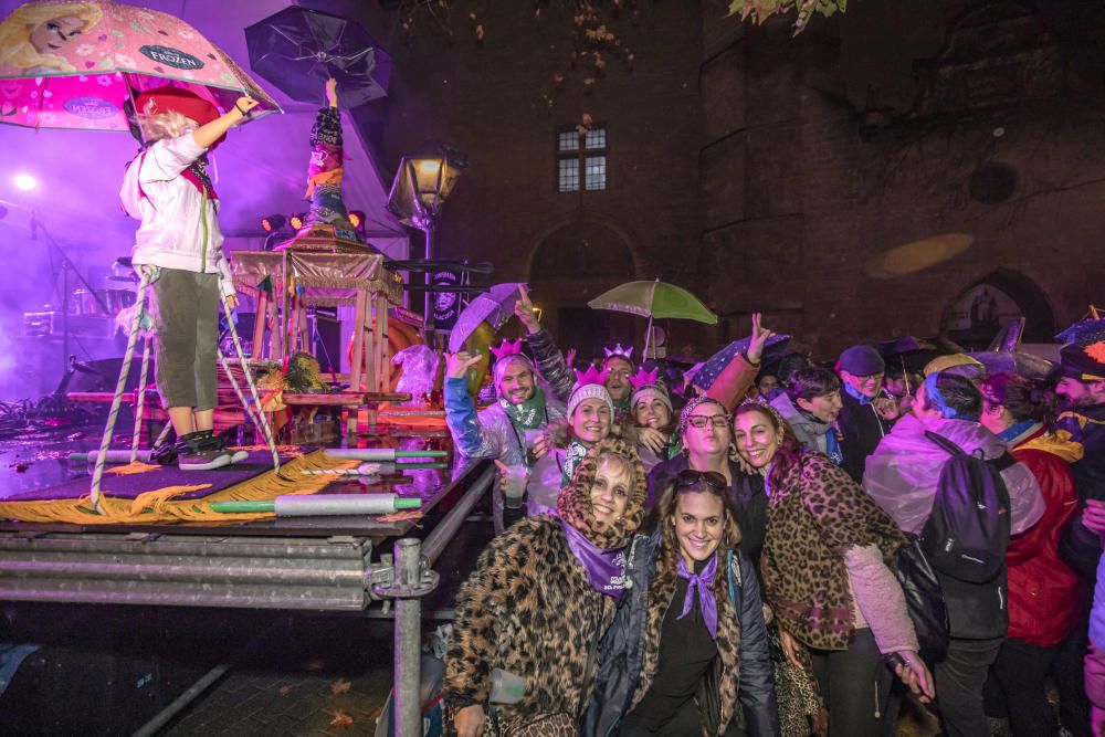 Las cofradías de Sant Sebastià se burlan de Gloria