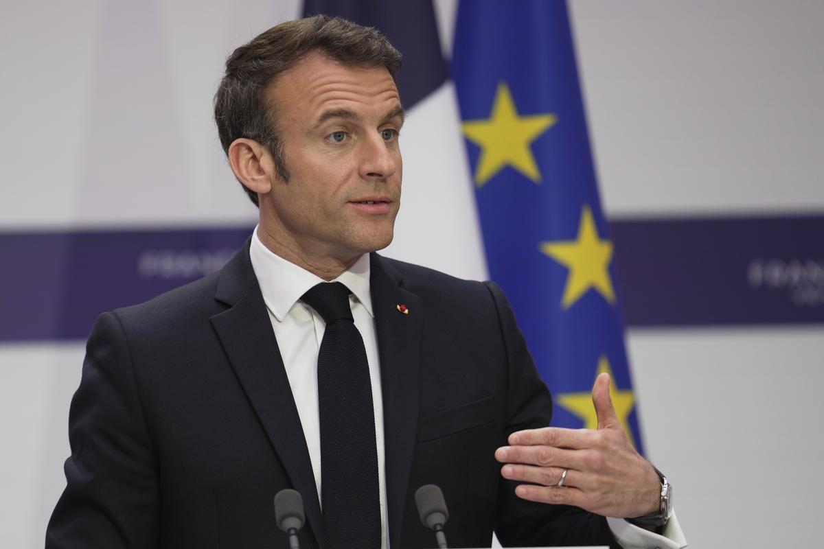 Primera moció de censura contra Macron per la reforma de les pensions