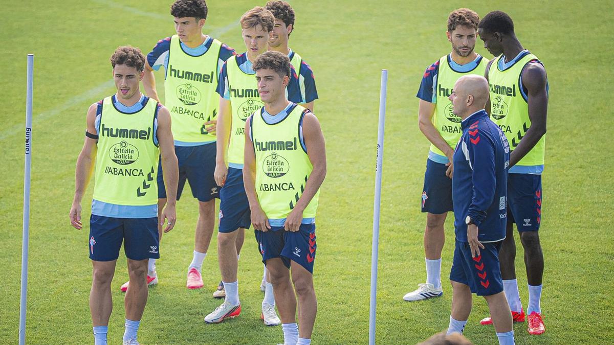 Un momento del entrenamiento matinal celebrado ayer en  Afouteza. | PEDRO MINA