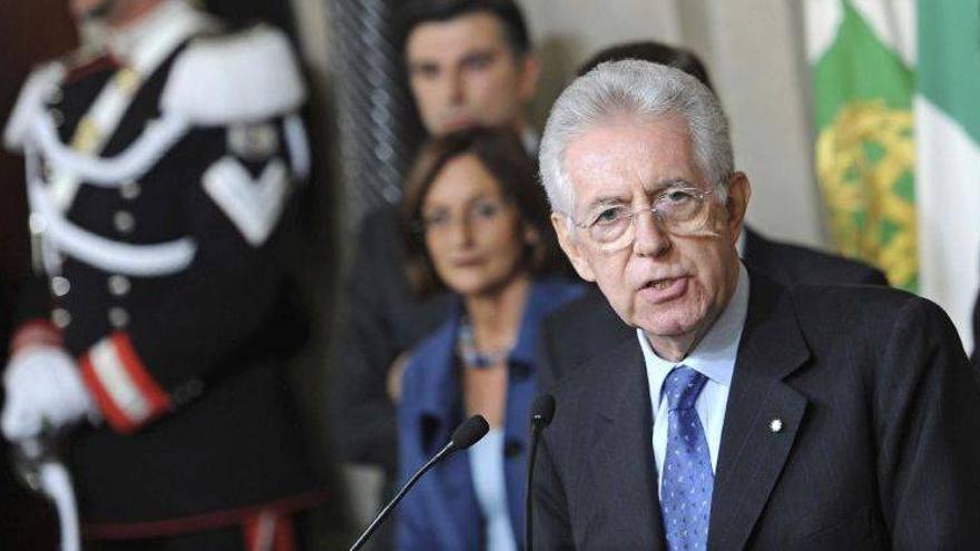 Mario Monti presenta su Gabinete, formado solo por ministros técnicos