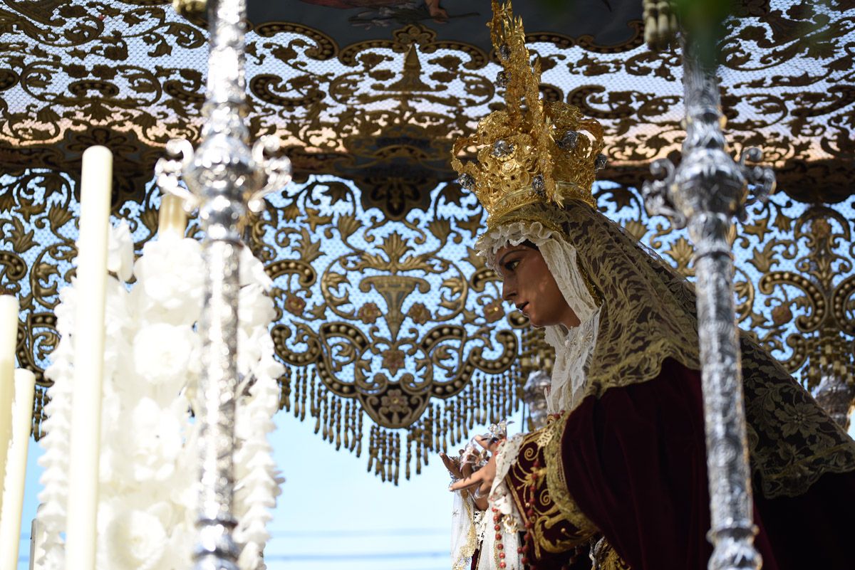 La hermandad del Amor, en imágenes