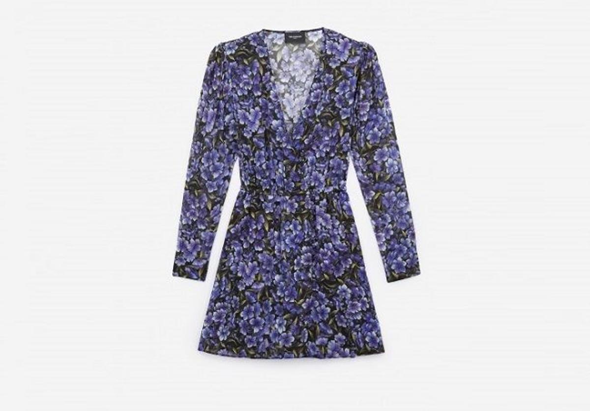 El cruzado con 'print' floral, de The Kooples