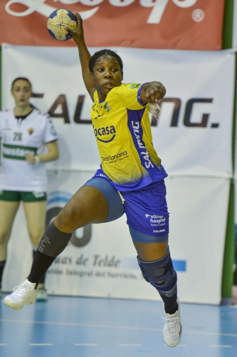 16/02/2019 REMUDAS, TELDE. Partido de balonmano femenino entre el Rocasa y el Elche. FOTO: J. PÉREZ CURBELO  | 16/02/2019 | Fotógrafo: José Pérez Curbelo