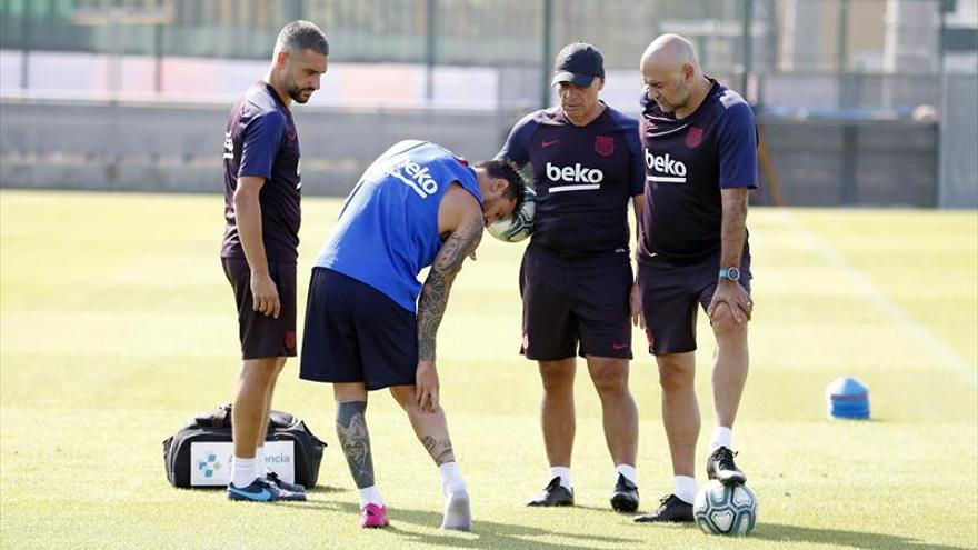Messi no viaja a la gira por una lesión muscular