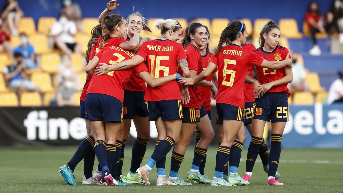 Celebración de un gol de España en el último partido ante Dinamarca.