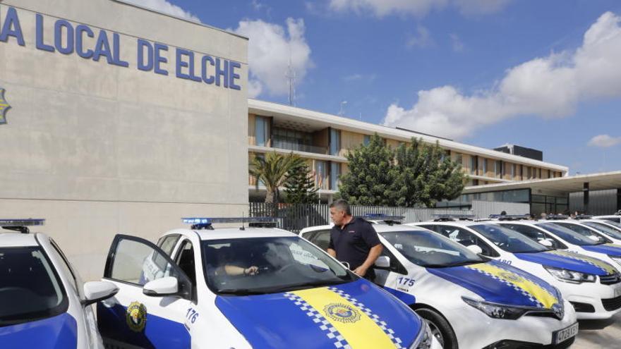 Detenidos dos hombres en Elche que ocultaban entre sus pertenencias cocaína y heroína