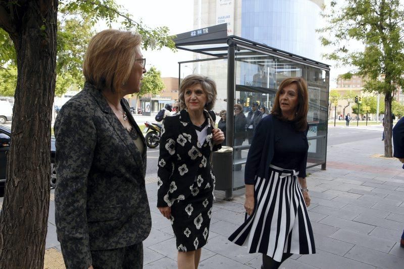 Visita de la ministra de Sanidad al Hospital Infantil de Zaragoza