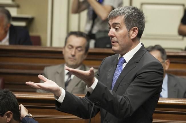 18/04/2017.CANARIAS POLITICA.Pleno del Parlamento de Canarias..Fotos: Carsten W. Lauritsen