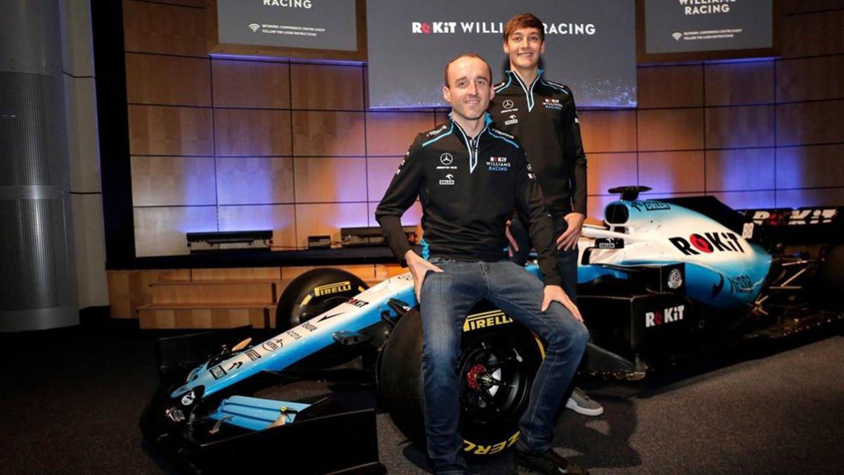 Kubica y Russell, en la presentación del Williams FW42,