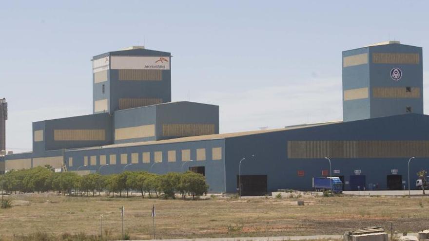 ArcelorMittal aprueba un nuevo paro de siete días en la planta de Sagunt