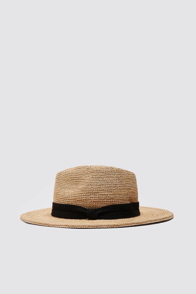 Sombrero cinta de Zara (Precio: 25,95 euros)
