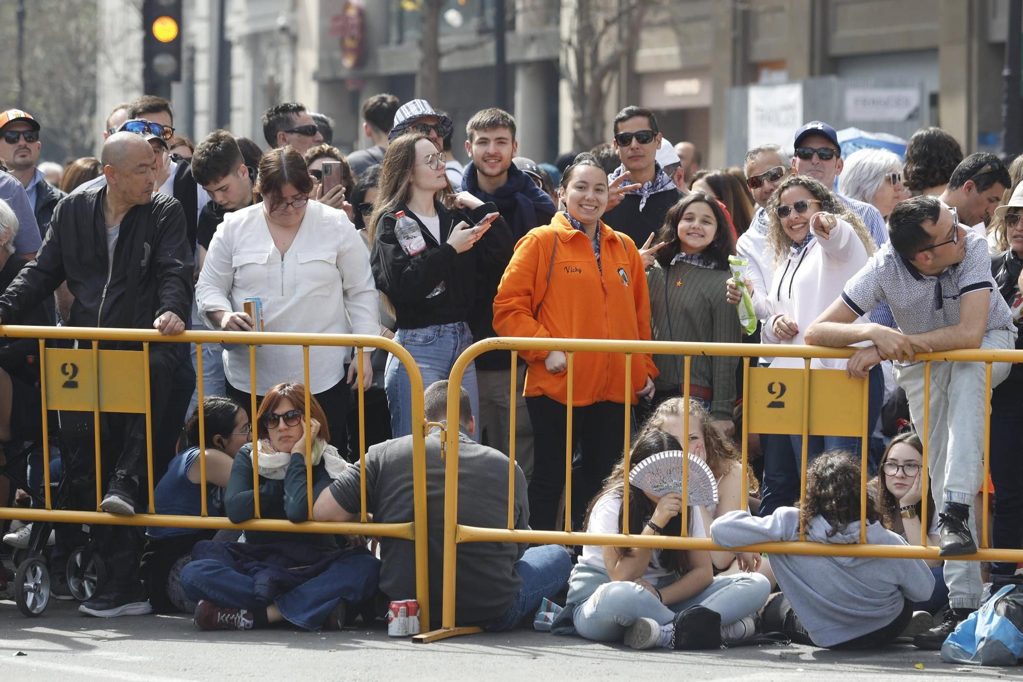 Búscate en la mascletà del 18 de marzo