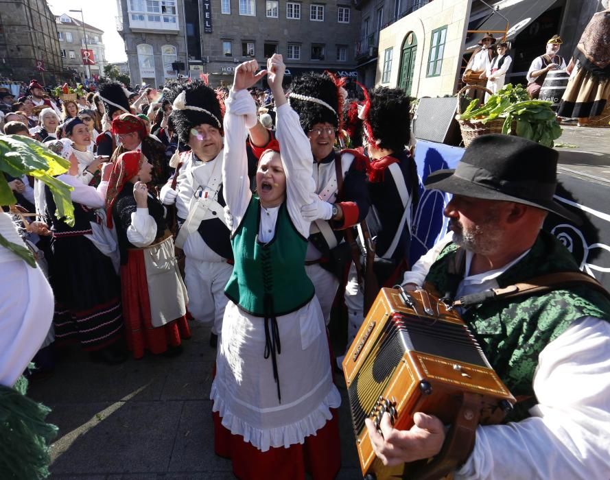 La representación de la Reconquista de Vigo vuelve a abarrotar las calles del Casco Vello de miles de vigueses