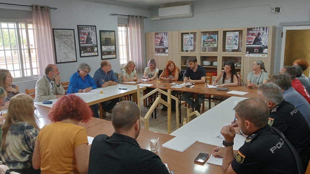 Participantes en el consejo sectorial de Personas sin Hogar, en la reunión de este miércoles.