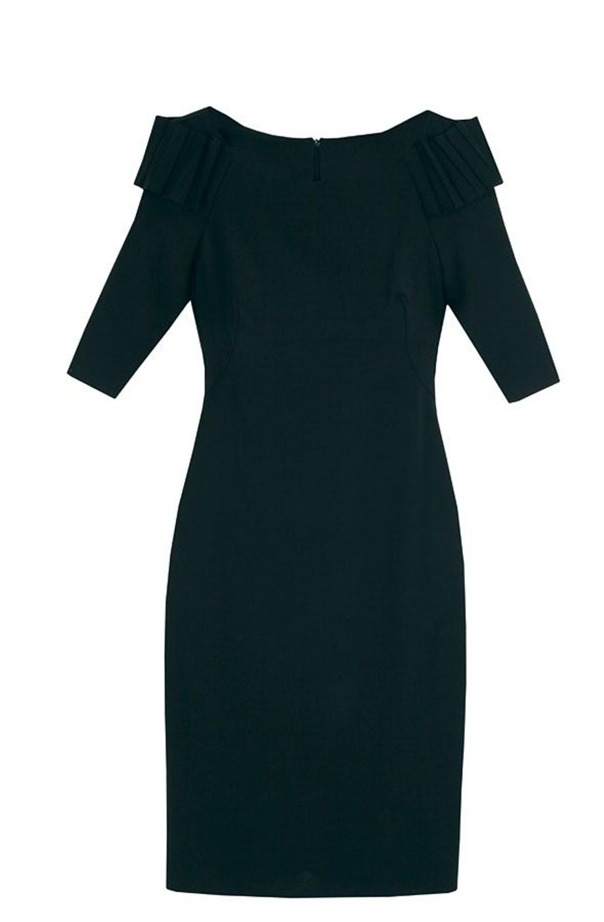 Little black dress: Dolores Promesas