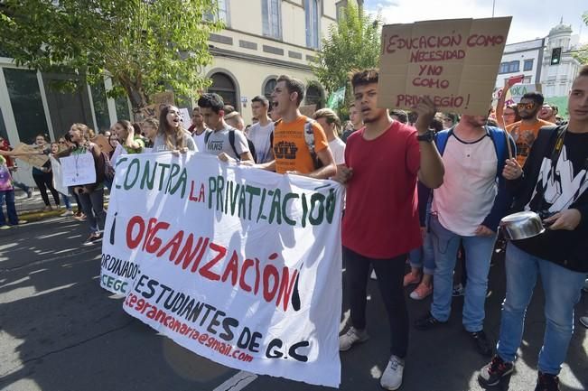 Manifestación de estudiantes contra la LOMCE