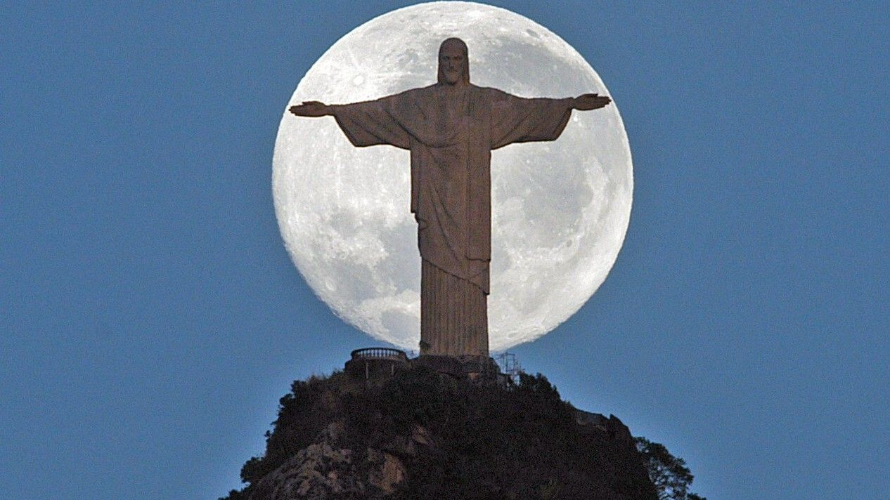 Imagen del Cristo Redentor, el imponente monumento que corona el cerro del Corcovado, en Río de Janeiro (Brasil)
