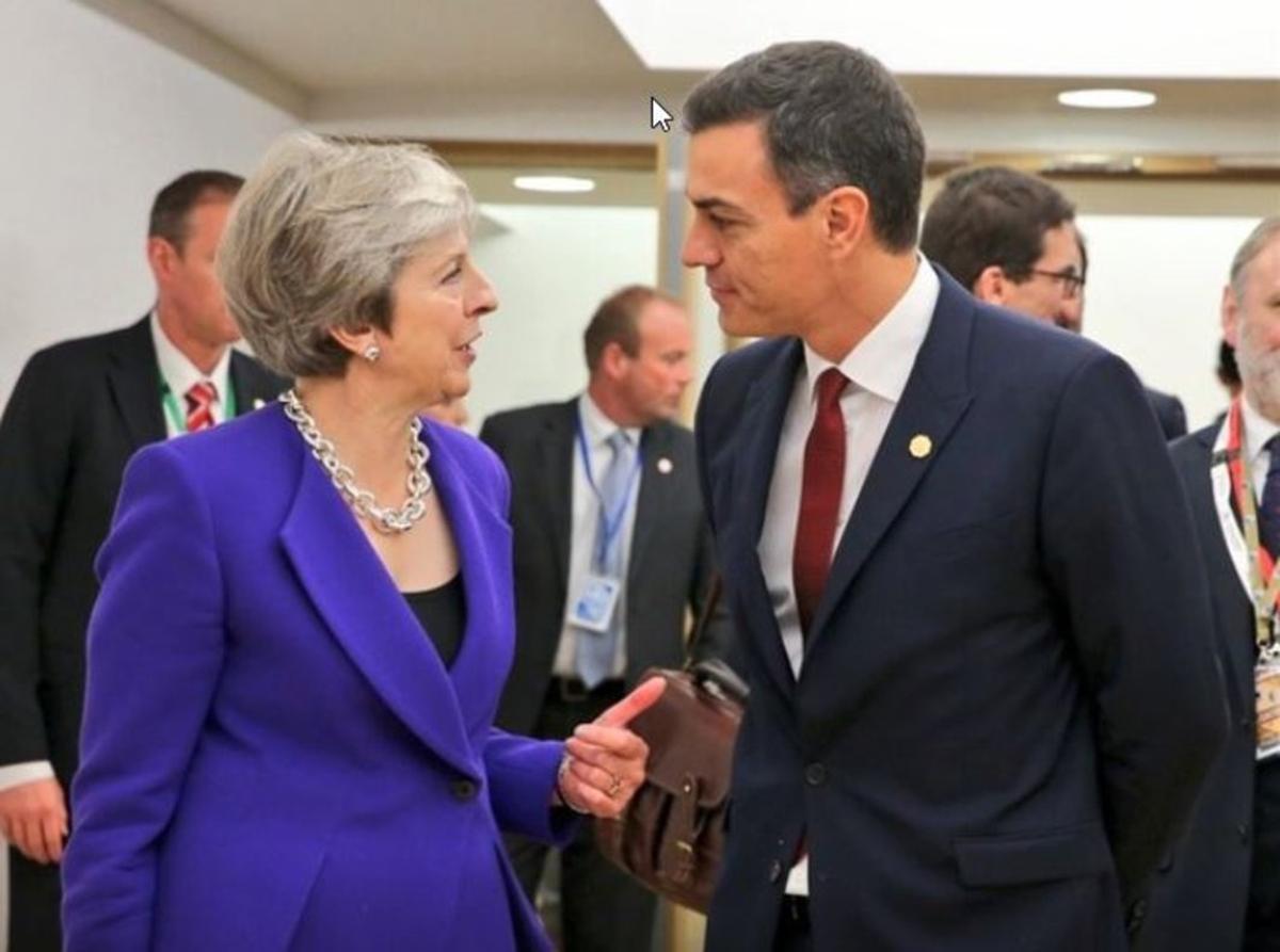 Pedro Sánchez y Theresa May