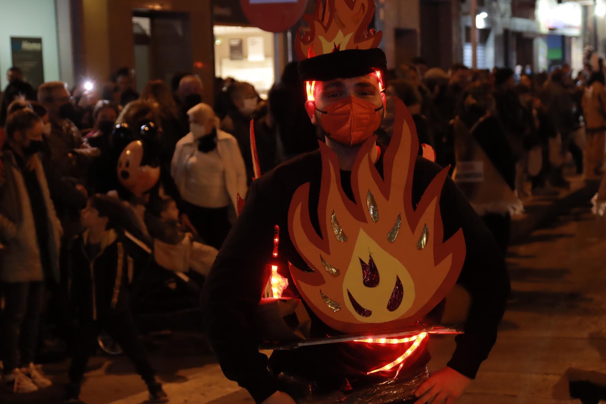 Búscate en la Cabalgata del Ninot de Burriana