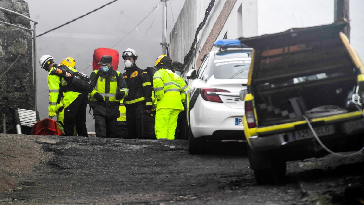 Rescate de los cuerpos de los fallecidos en el accidente de tráfico de Gran Canaria