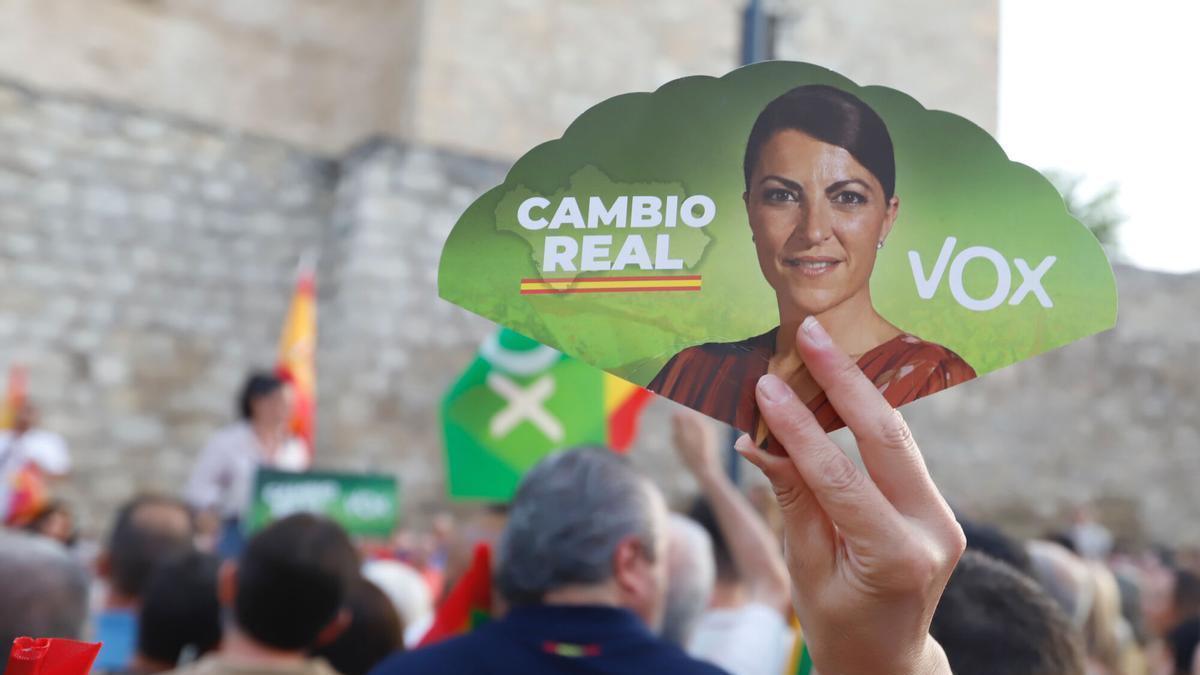 Macarena Olona cambia de rumbo: de aspirar a presidir Andalucía con Vox a mirar «al otro lado del Atlántico»