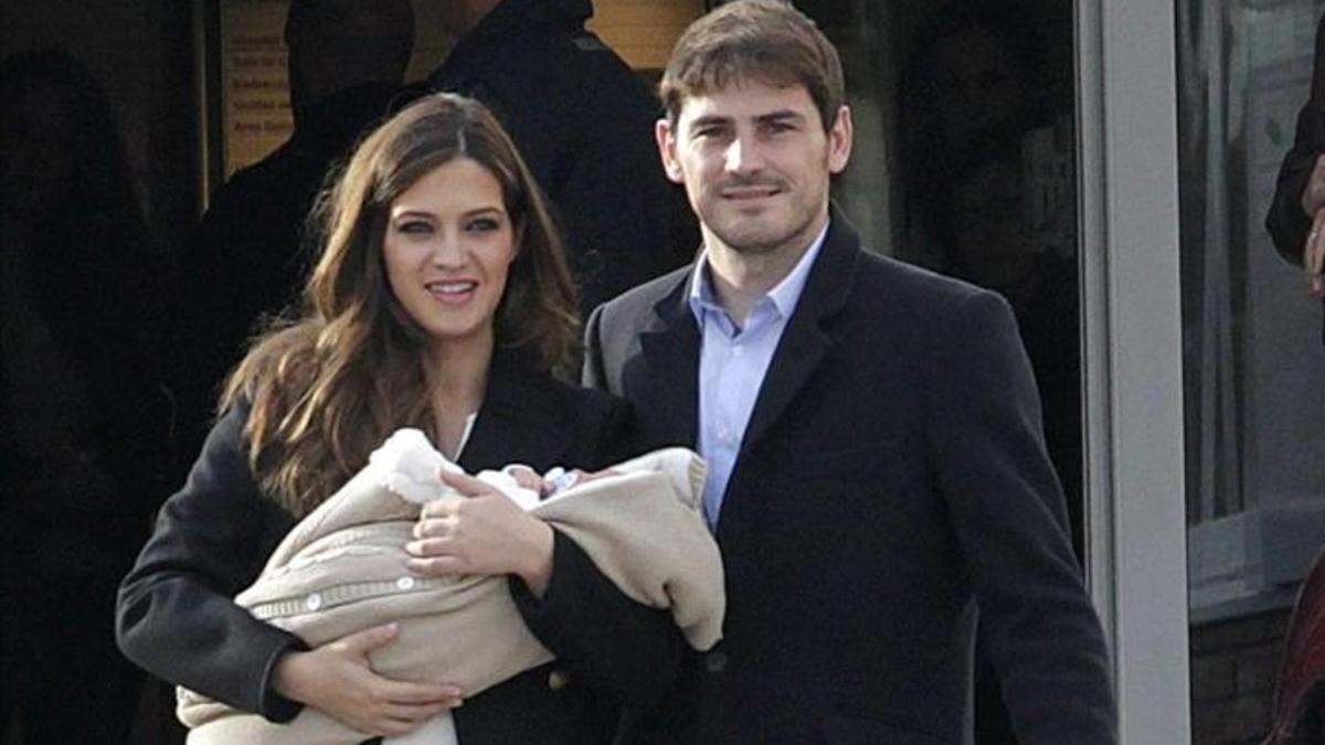 Sara Carbonero e Iker Casillas con su primogénito Martín