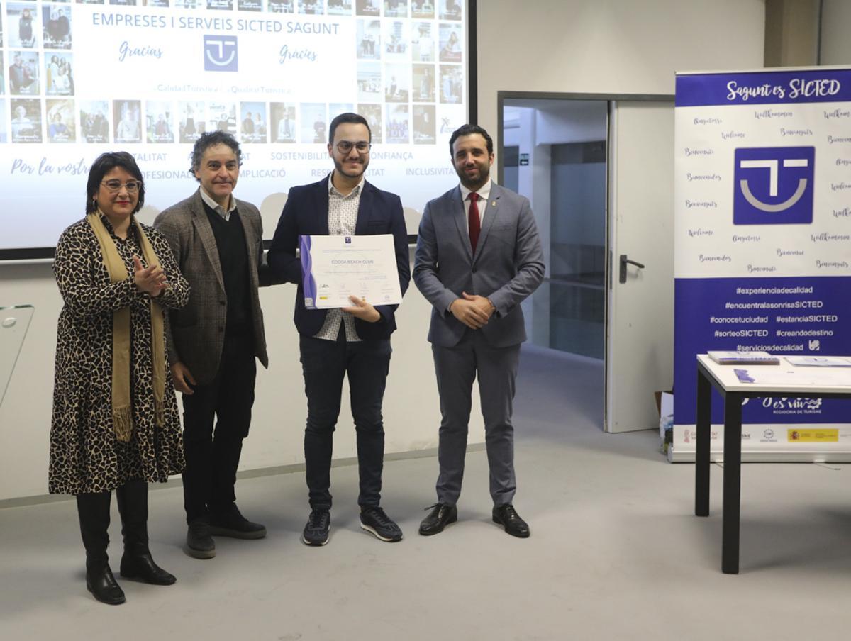 Sagunt reconoce el trabajo de las empresas que crean el entorno necesario para un turismo de calidad