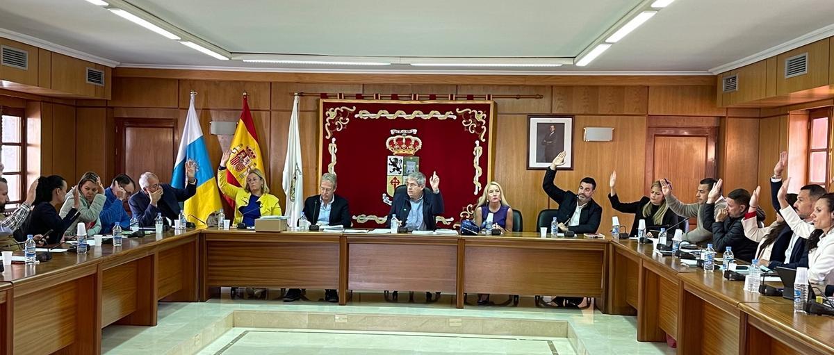 El alcalde Marco Aurelio Pérez preside el Pleno de noviembre, este jueves.