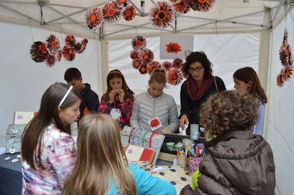 Escolars berguedans celebren el Mercat de les Cooperatives Escolars