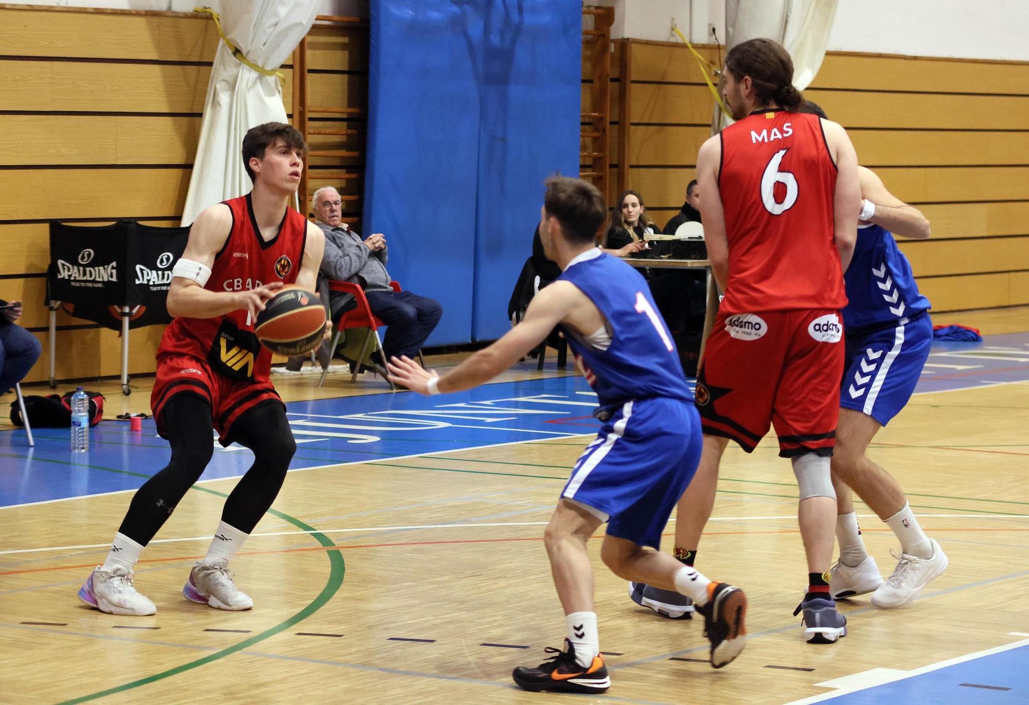 Imatges del Grup Via CB Artés - UB Sant Adrià de la Copa Catalunya masculina