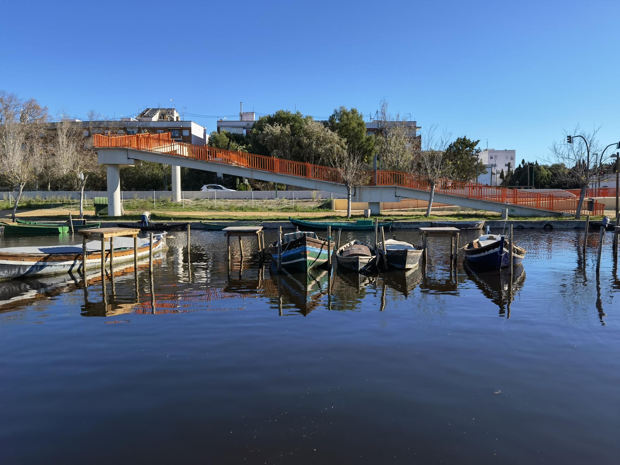 El puerto de las Salinas que Valencia ha masacrado y abandonado vuelve a la actualidad