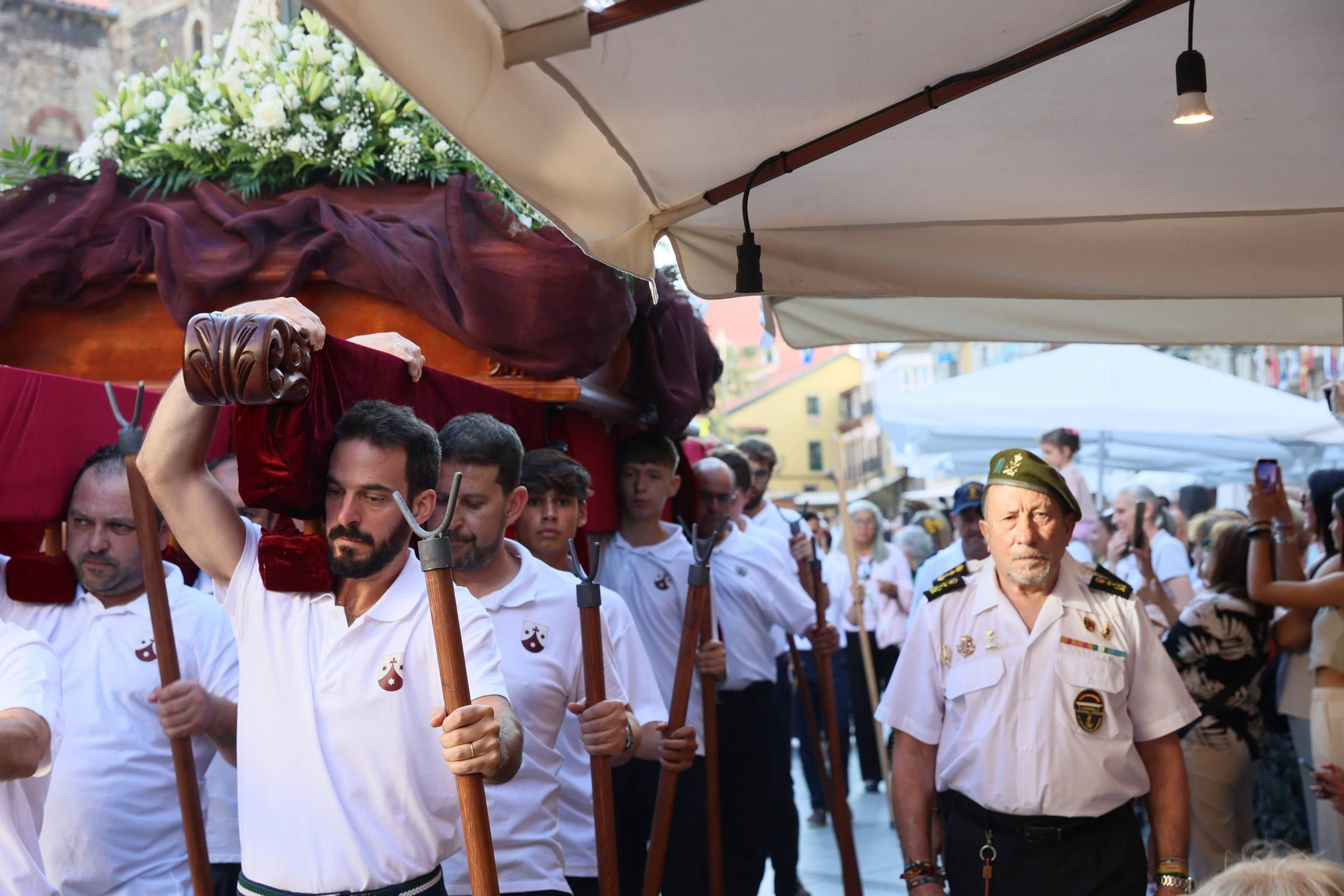 EN IMÁGENES: La procesión del Carmen en Avilés