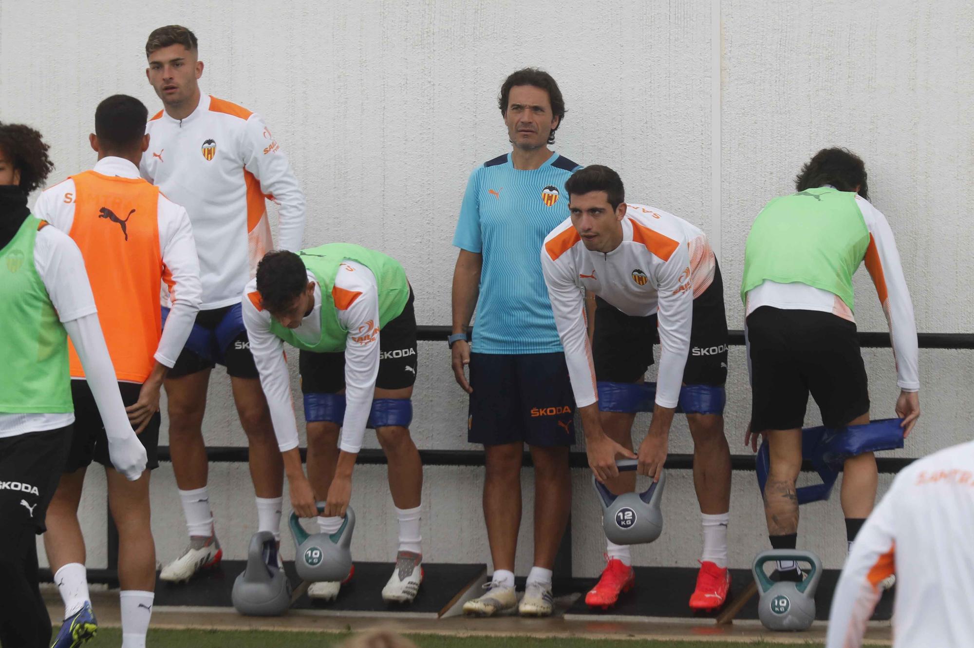 Última sesión antes del partido frente a la Real Sociedad para el Valencia