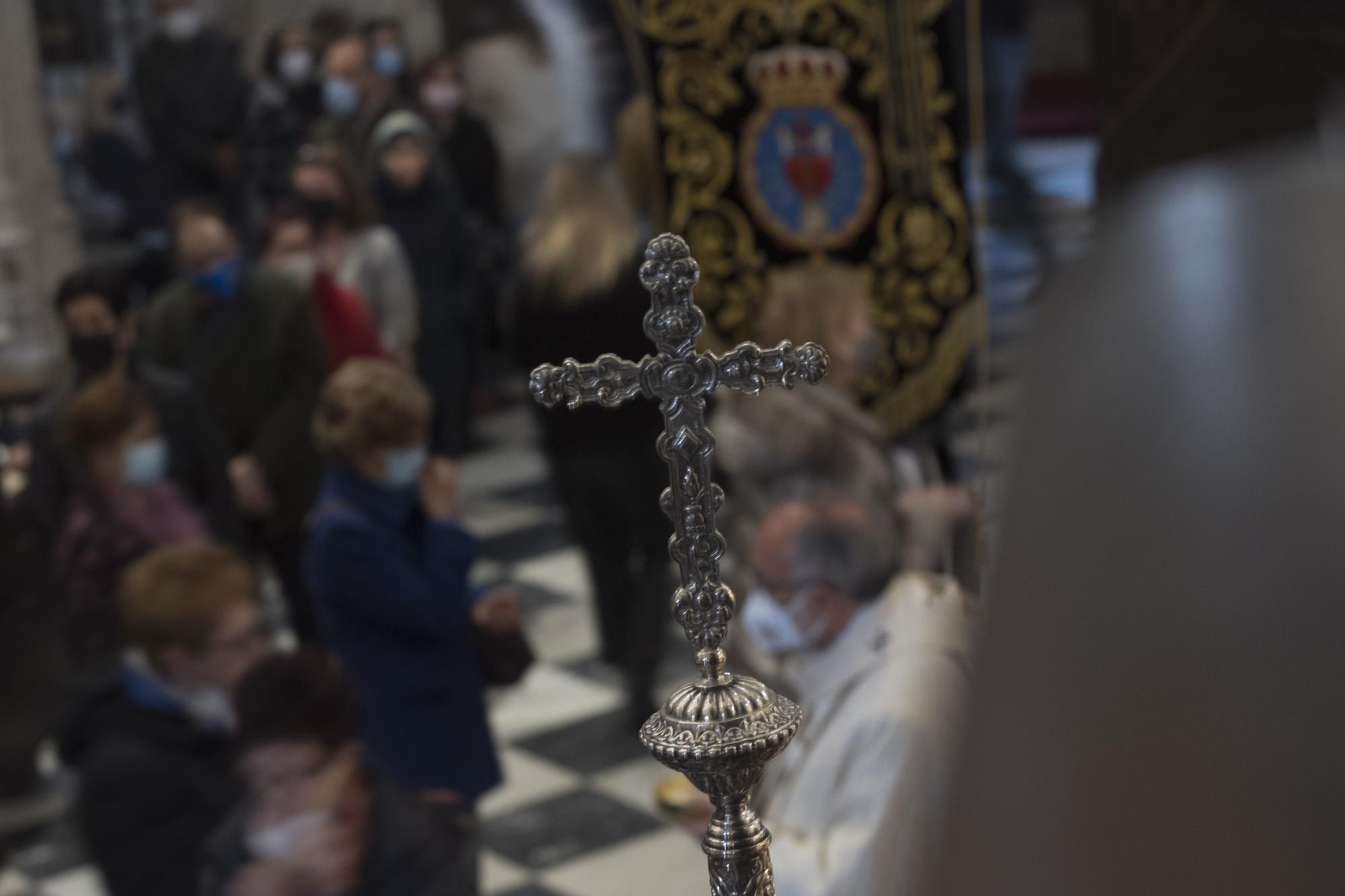 EN IMÁGENES: Así fue la misa de resurreción y proceción del Resucitado en Oviedo