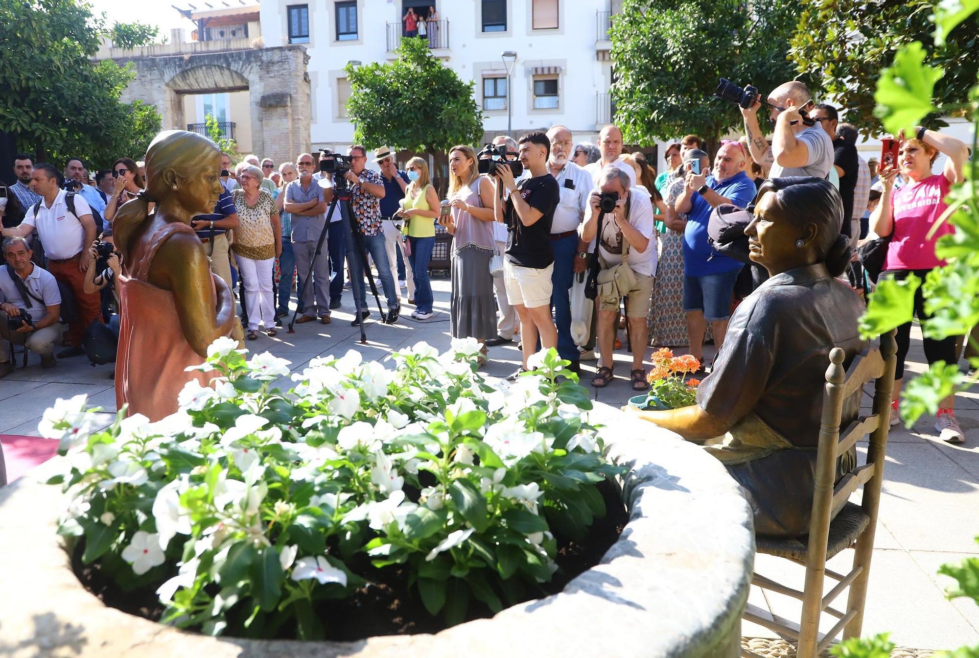 Inauguración del nuevo conjunto escultórico de homenaje a los Patios de Córdoba, obra de Juan Manuel Belmonte