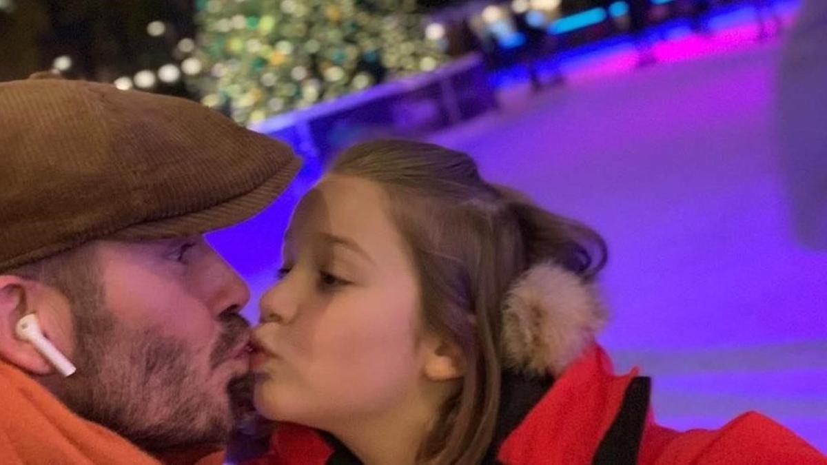 David Beckham criticado por besar en los labios a su hija