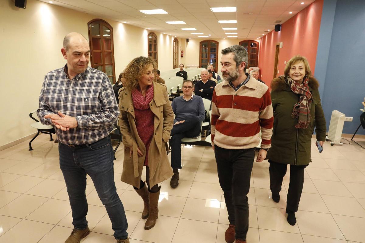 El diputado Luis Ramón Fernández Huerga, la consejera Eva Ledo, el secretario general del PSOE de Avilés, Manuel Campa, y la alcaldesa de Avilés, Mariví Monteserín.