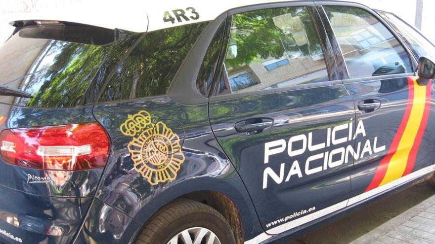VehÃ­culo de la PolicÃ­a Nacional.