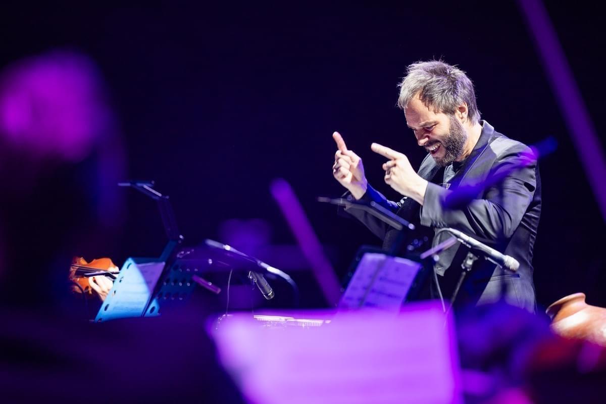 Josep Vicent, director titular de ADDA Simfònica, en un concierto