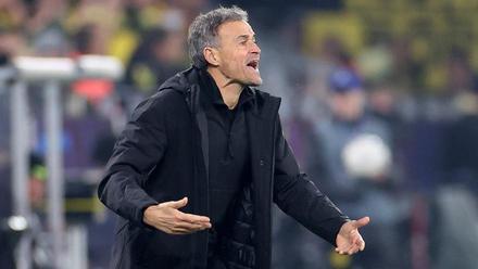 Luis Enrique, en el duelo de la fase de grupos en el Signal Iduna Park