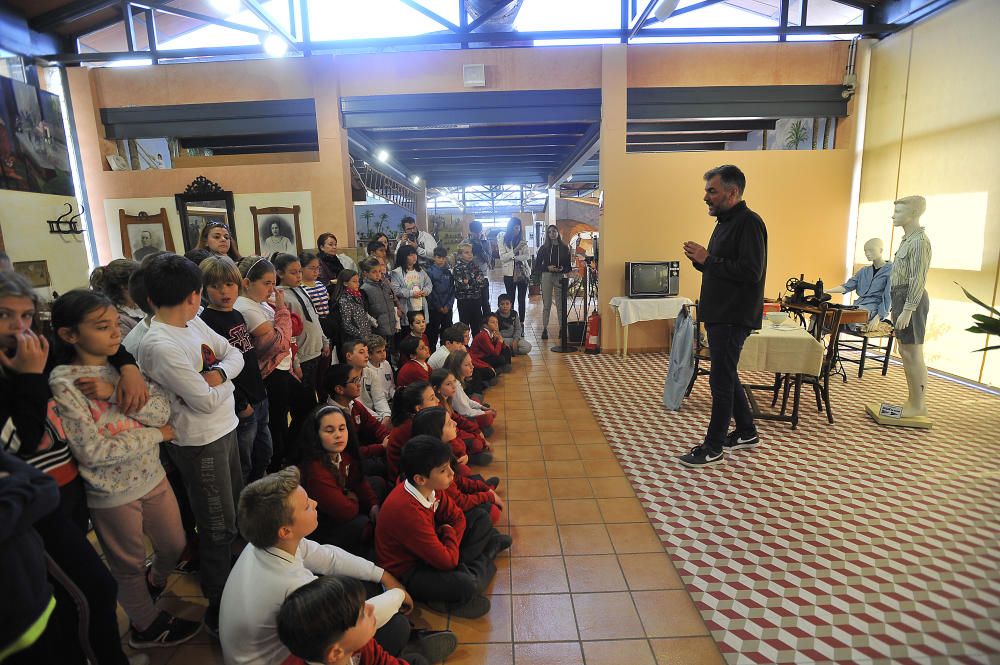 Exposición de las aparadoras en el Museo de Pusol