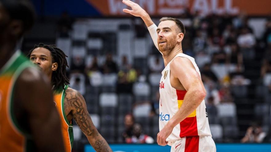 Debut perfecto de Víctor Claver en su cuarta Copa del mundo