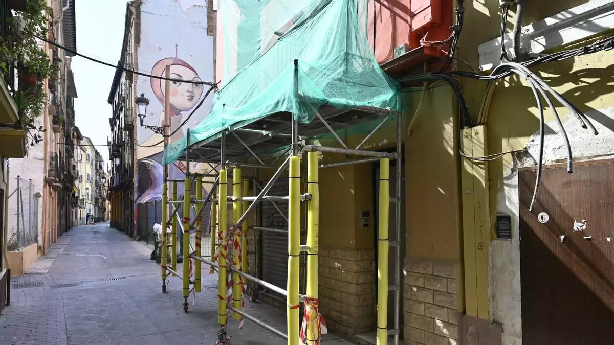 Un antiguo burdel de Zaragoza, reformado para alquilar habitaciones a jóvenes: "Enseguida vi el potencial"