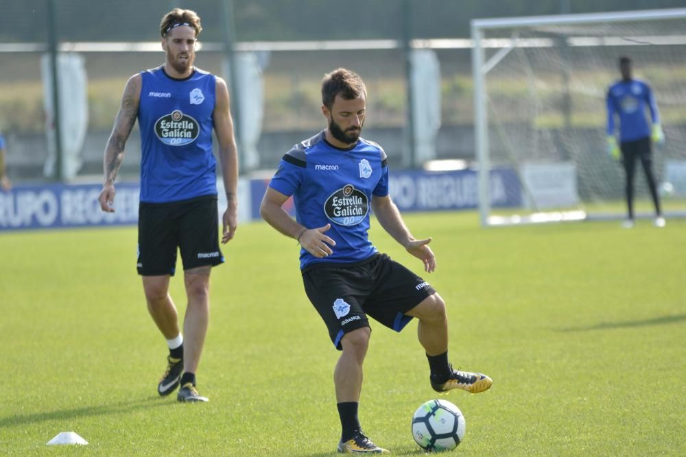 Intensa sesión de entrenamiento, más larga para los futbolistas que no actuaron de inicio el pasado sábado en el Ciutat de València ante el Levante.