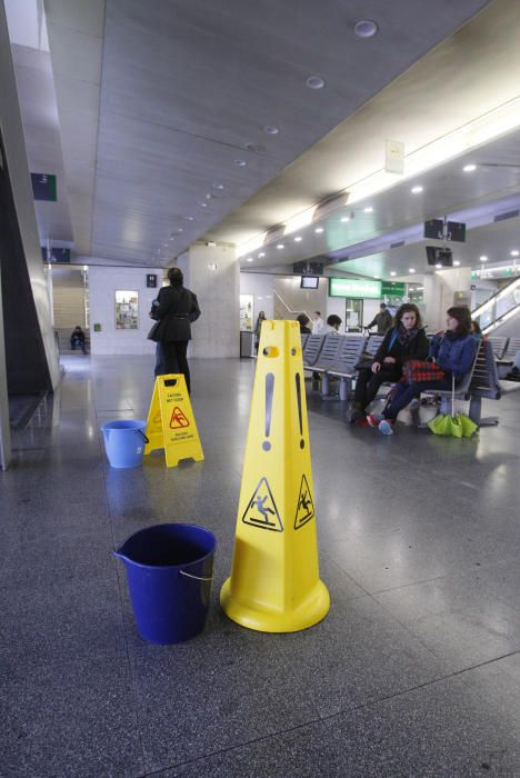 Les goteres tornen a l''estació del TAV de Girona