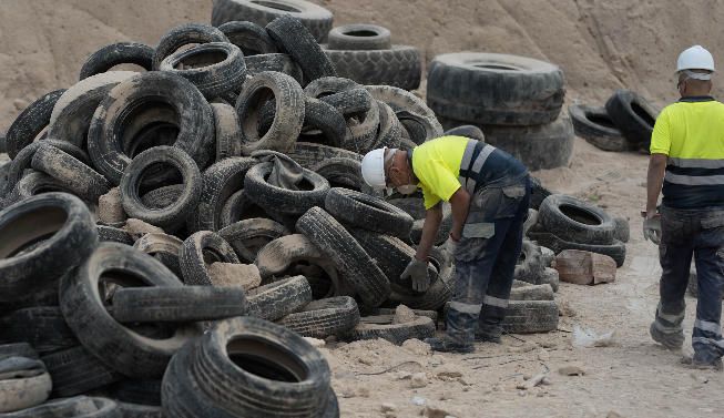 Retiradas 2.500 toneladas de neumáticos en Arico