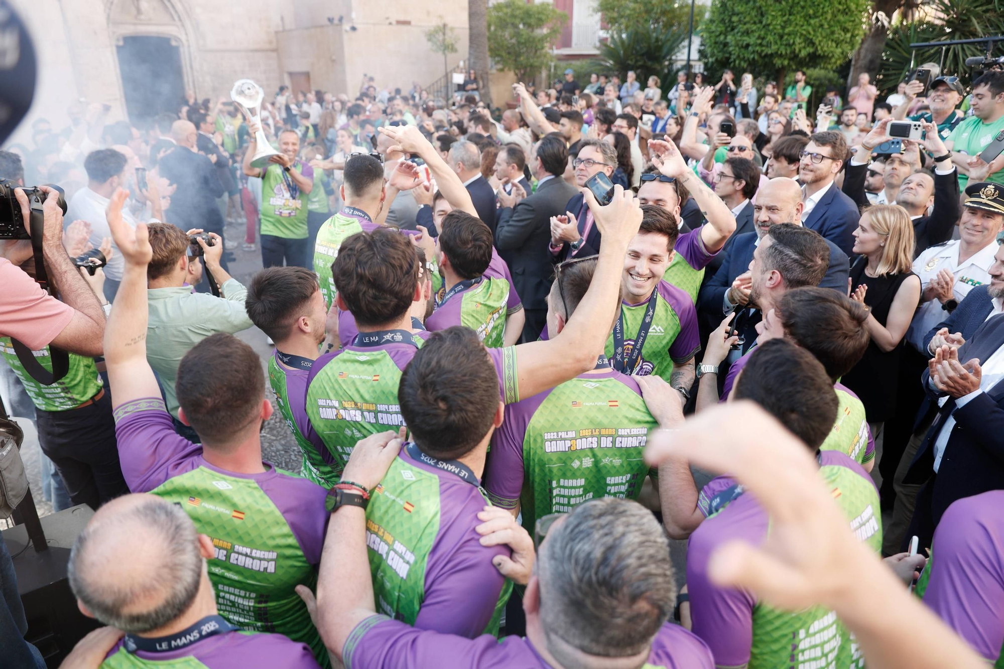 Fin de fiesta del Pama Futsal en el Consolat de Mar